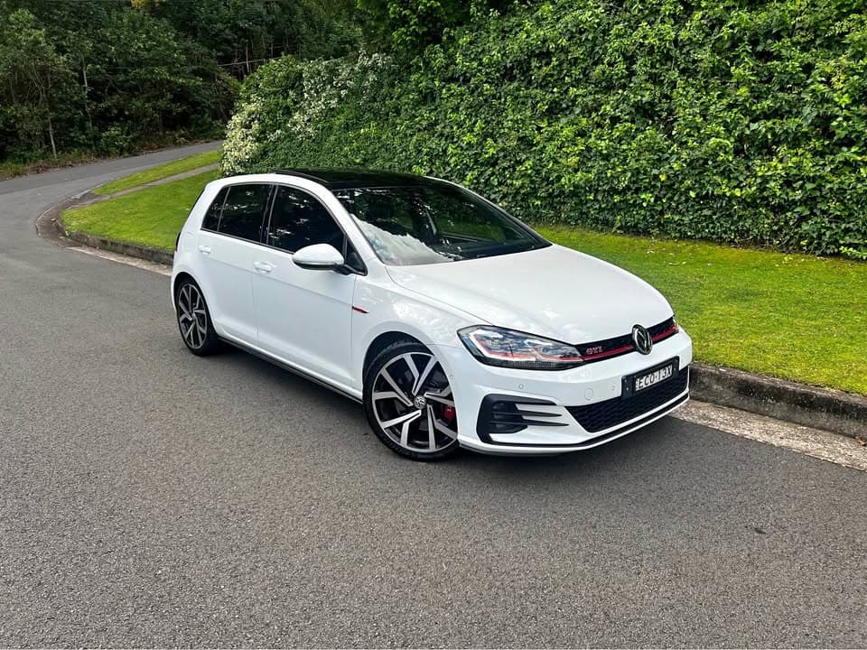 2019 Volkswagen Golf GTI MY20 Luxury photo 1